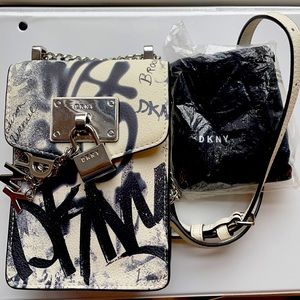DKNY Elissa north-south graffiti crossbody; white with chain strap; dustbag NWoT
